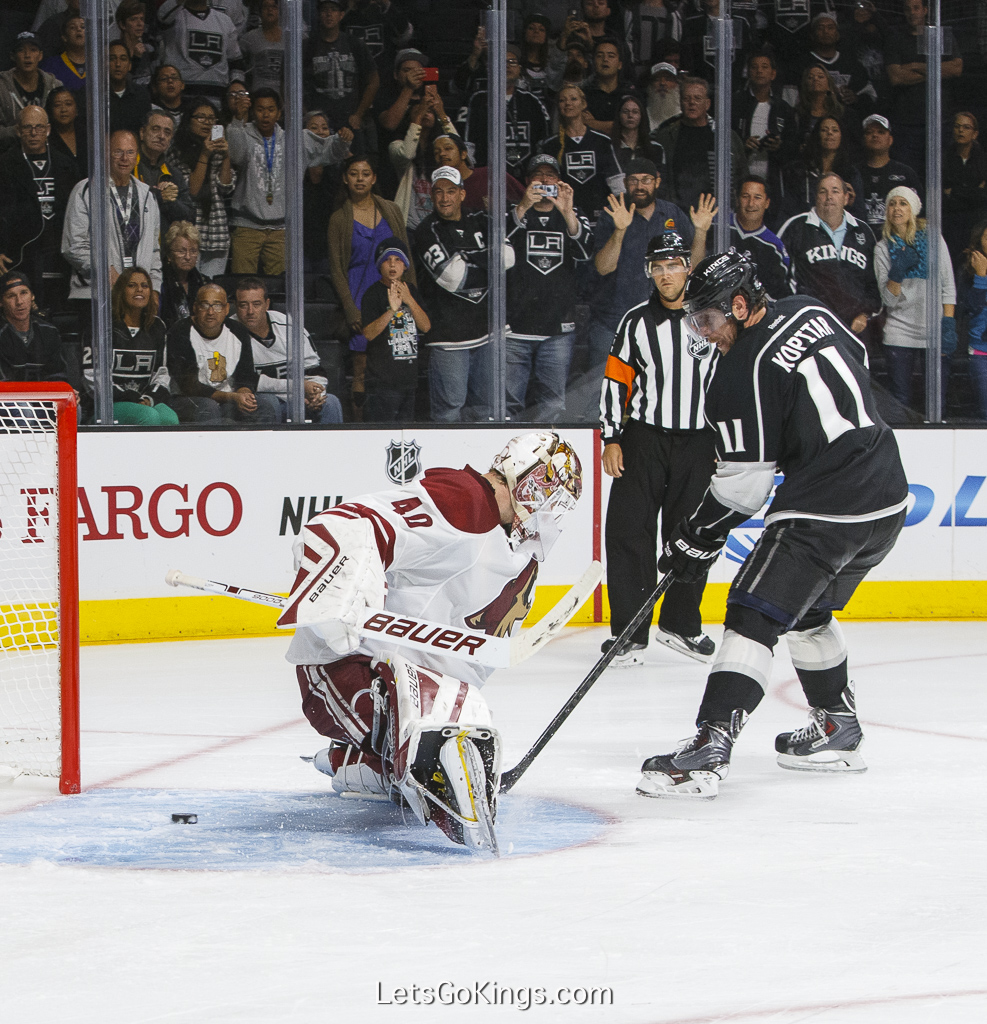 Anze Kopitar scores