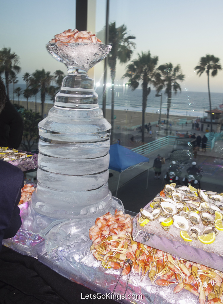 Ice Cup w/ Crab, Shrimp. Oysters