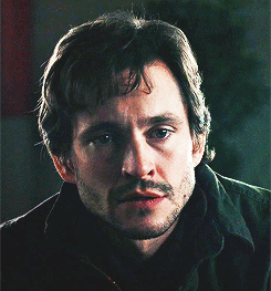 tumblr_nv8ucvNCCJ1qbsh19o4_r1_250.gif