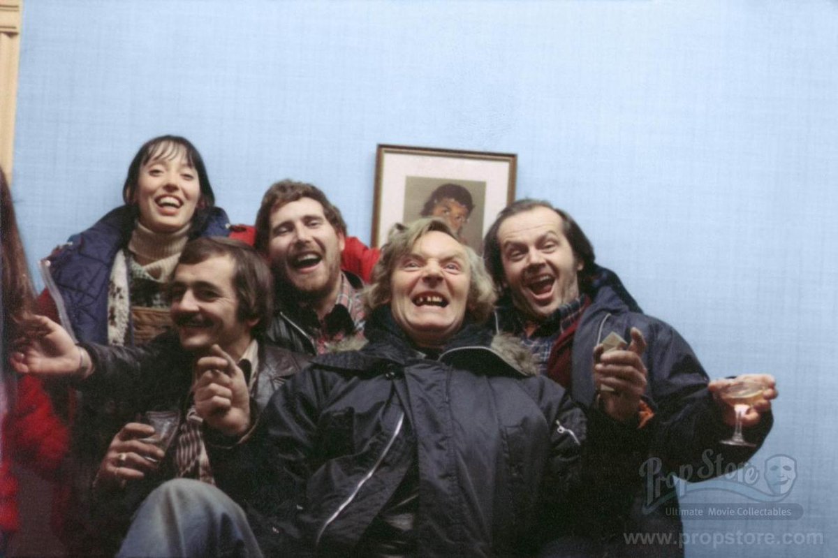 CKeVplhUYAEjHfk.jpg