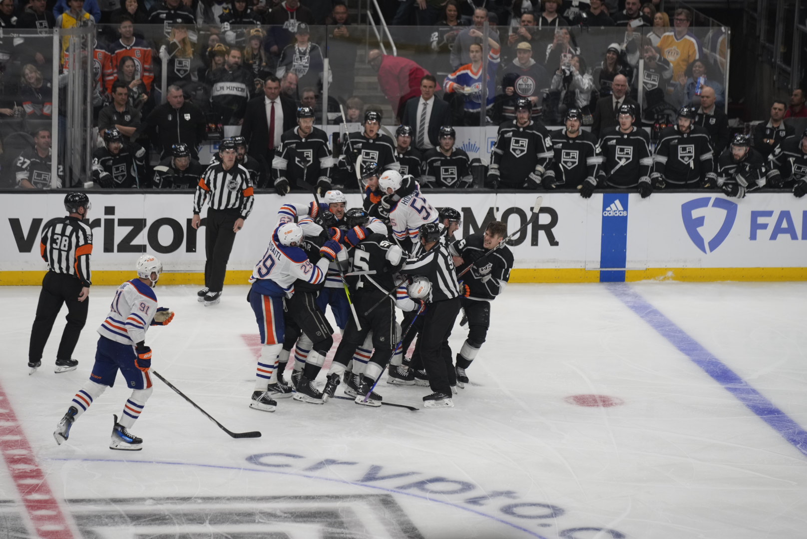 LAKings4486.jpg