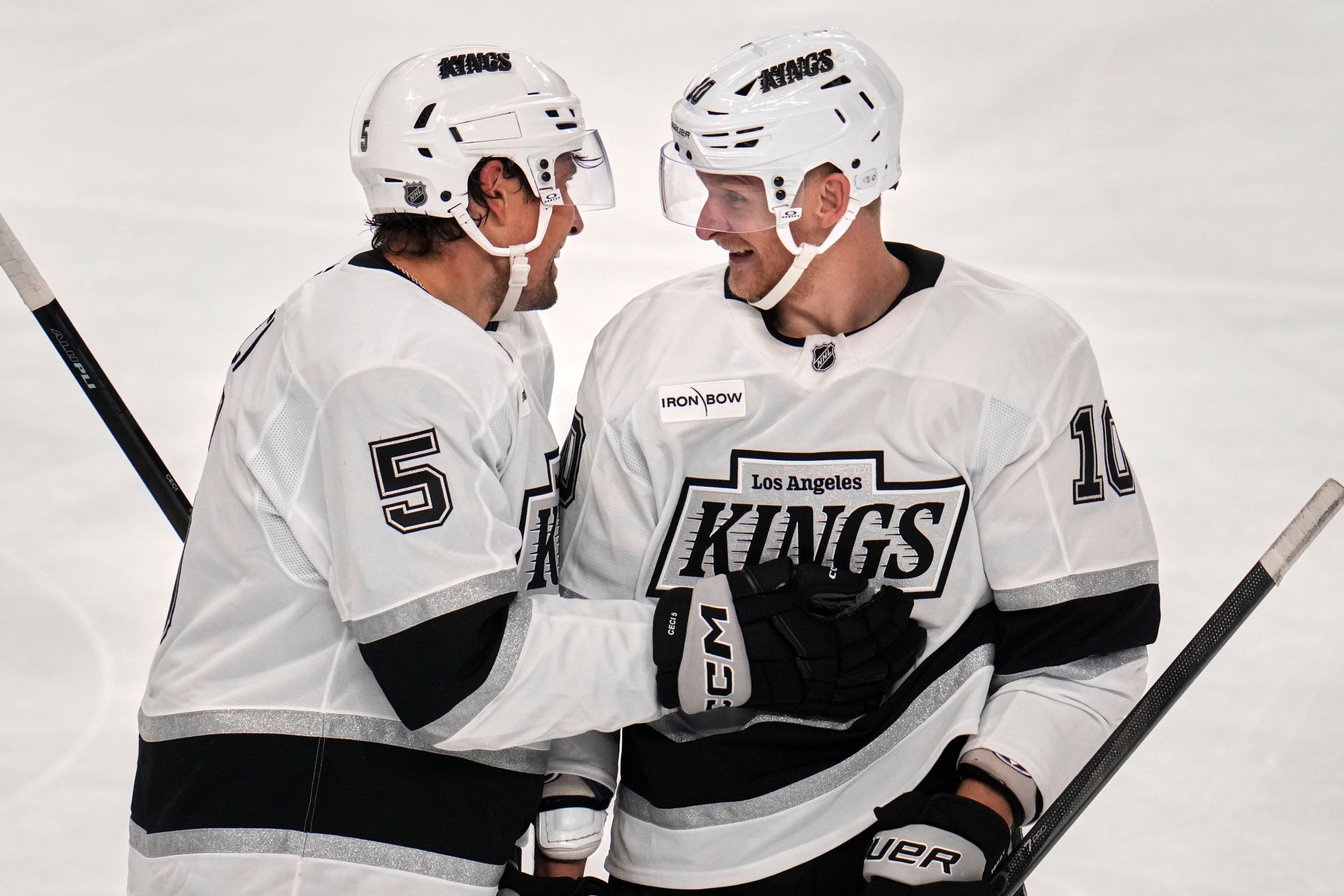 Kings’ Corey Perry (10) celebrates after his goal with Cody...