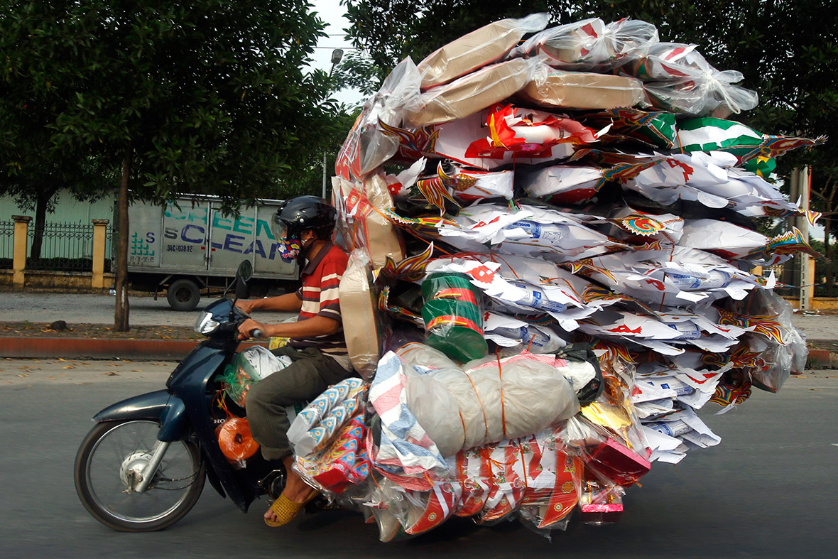 overloaded-motorbike.jpg
