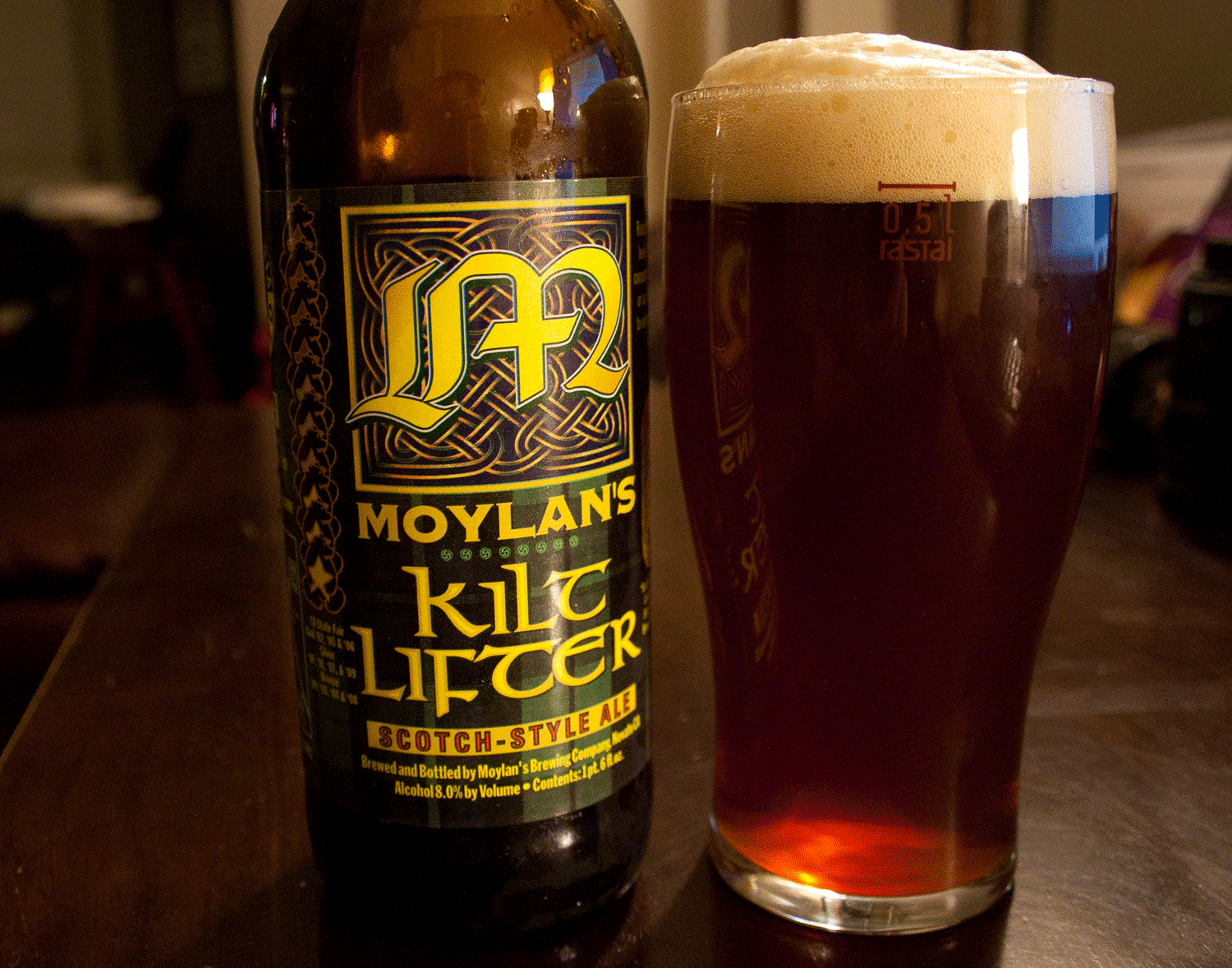 kilt-lifter-with-glass.gif
