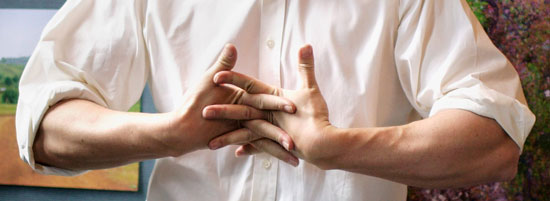 Knuckle-cracking.jpg