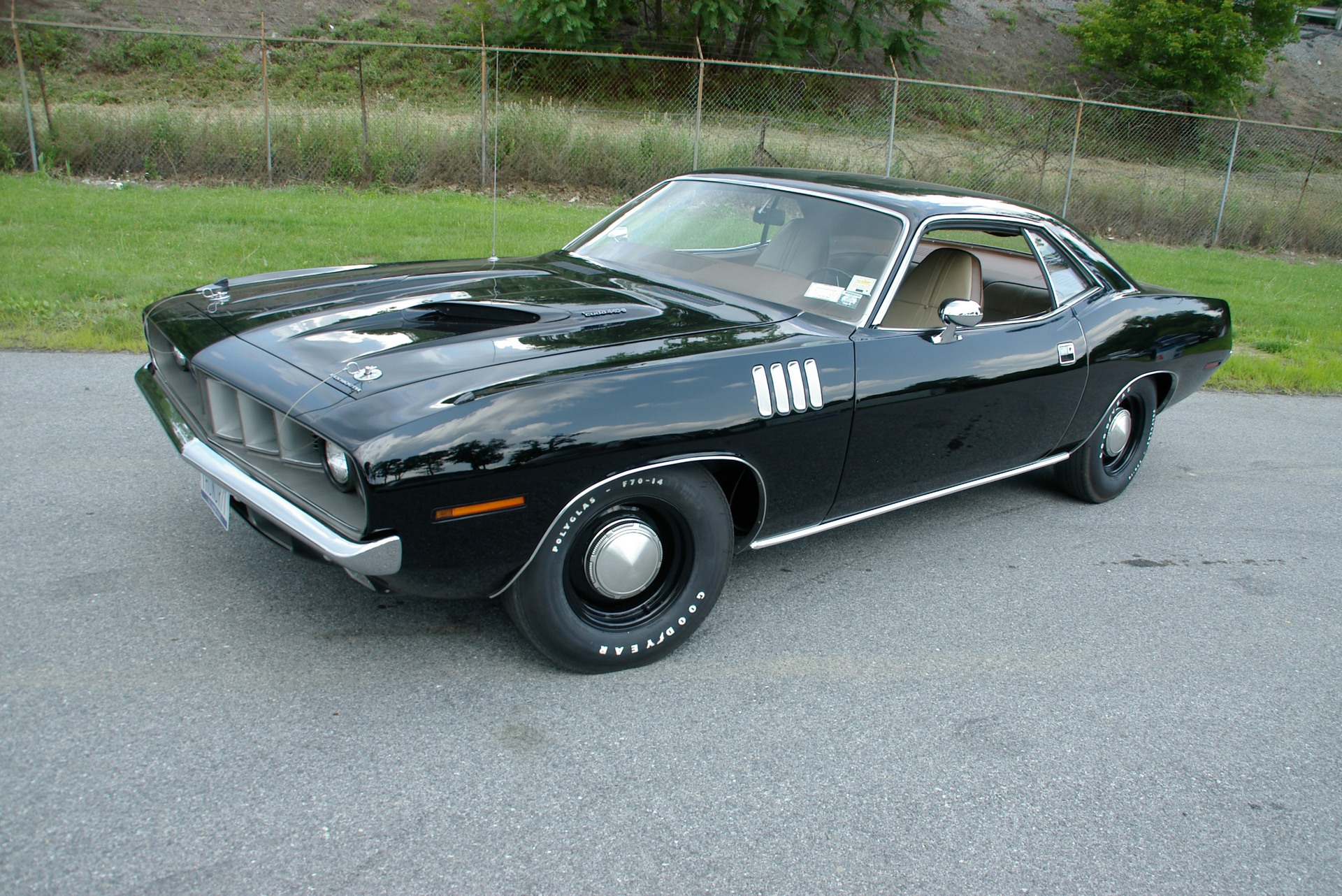 plymouth-barracuda-1971-2.jpg
