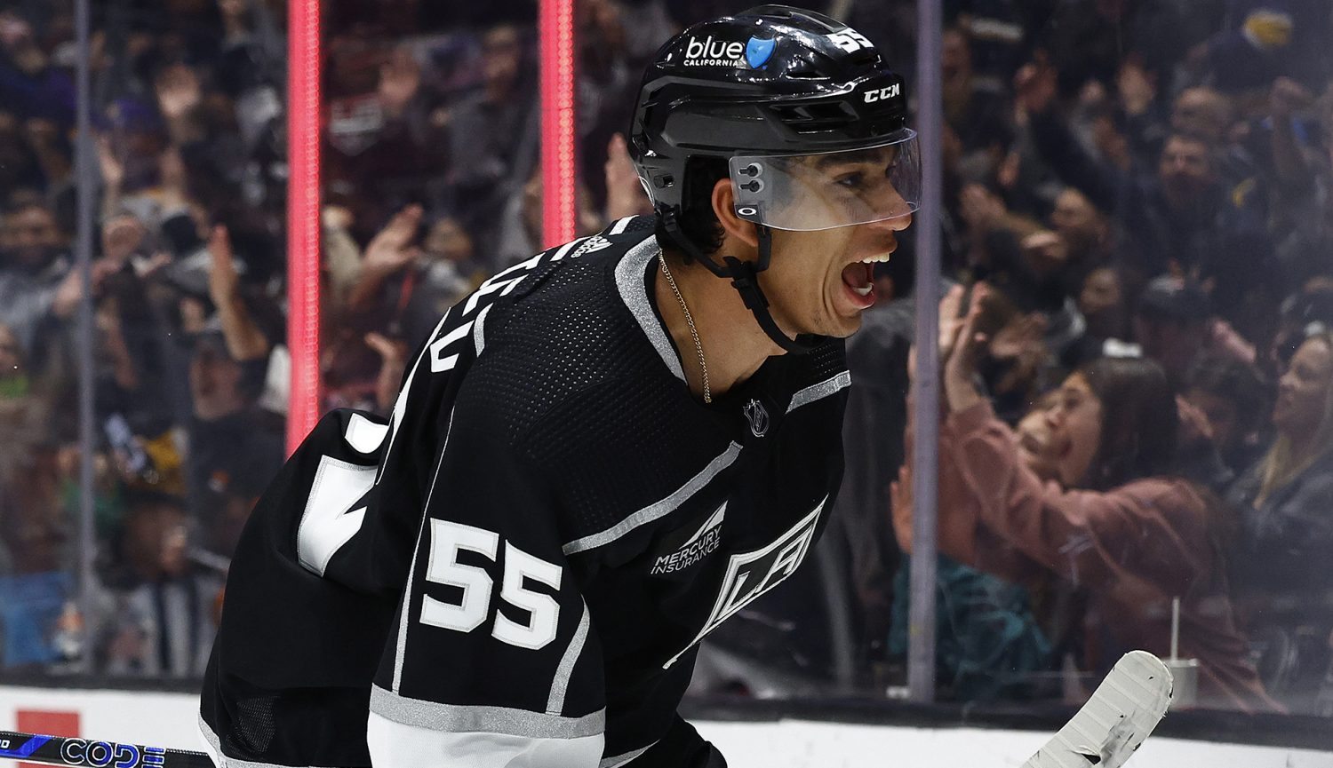 Byfield_LAKings_NHL2024.jpg