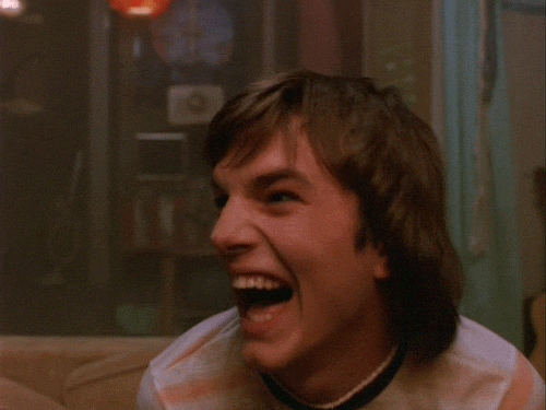 Ashton-Kutcher-laughing_2.gif