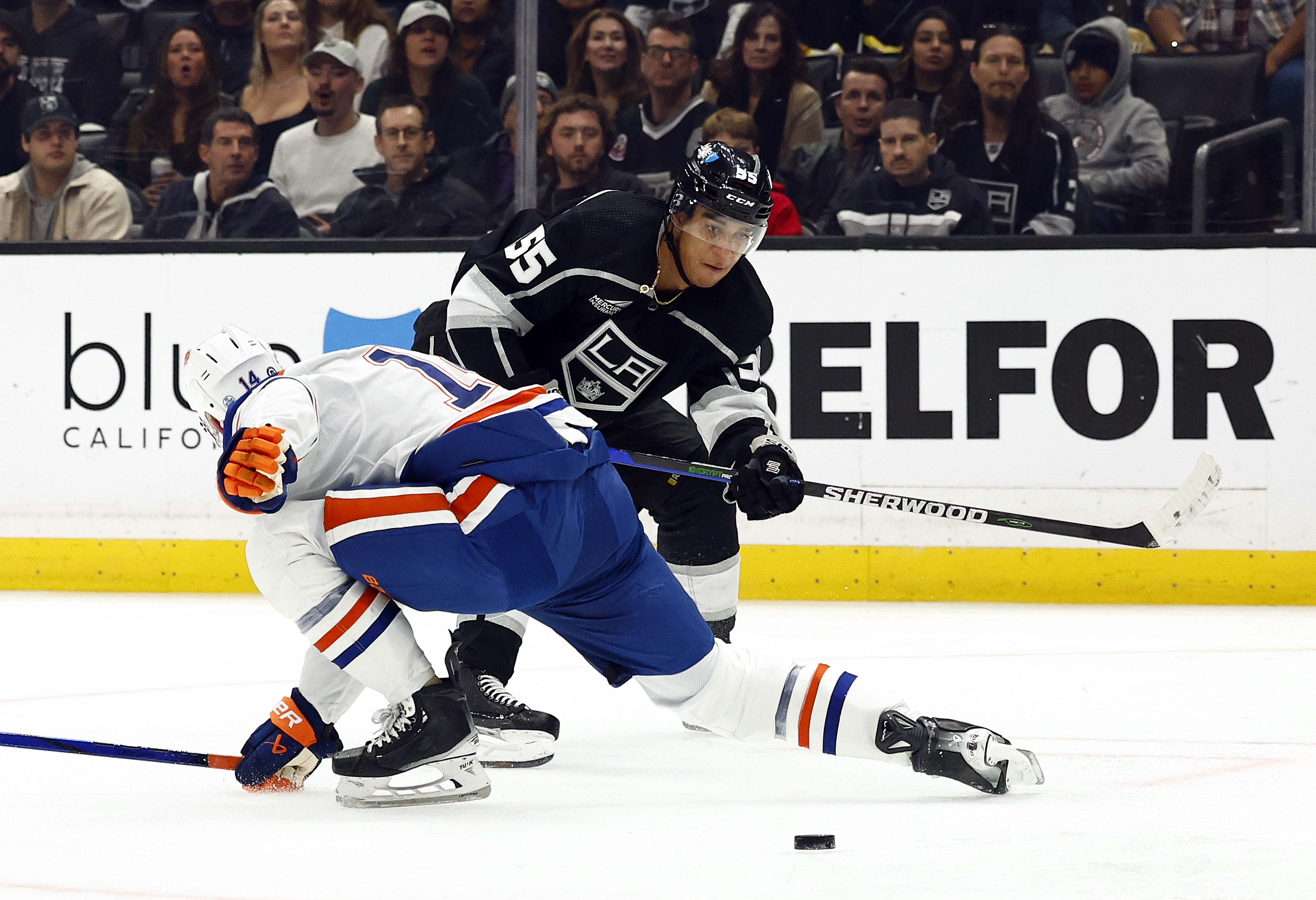 Quinton Byfield #55 of the Los Angeles Kings makes a...